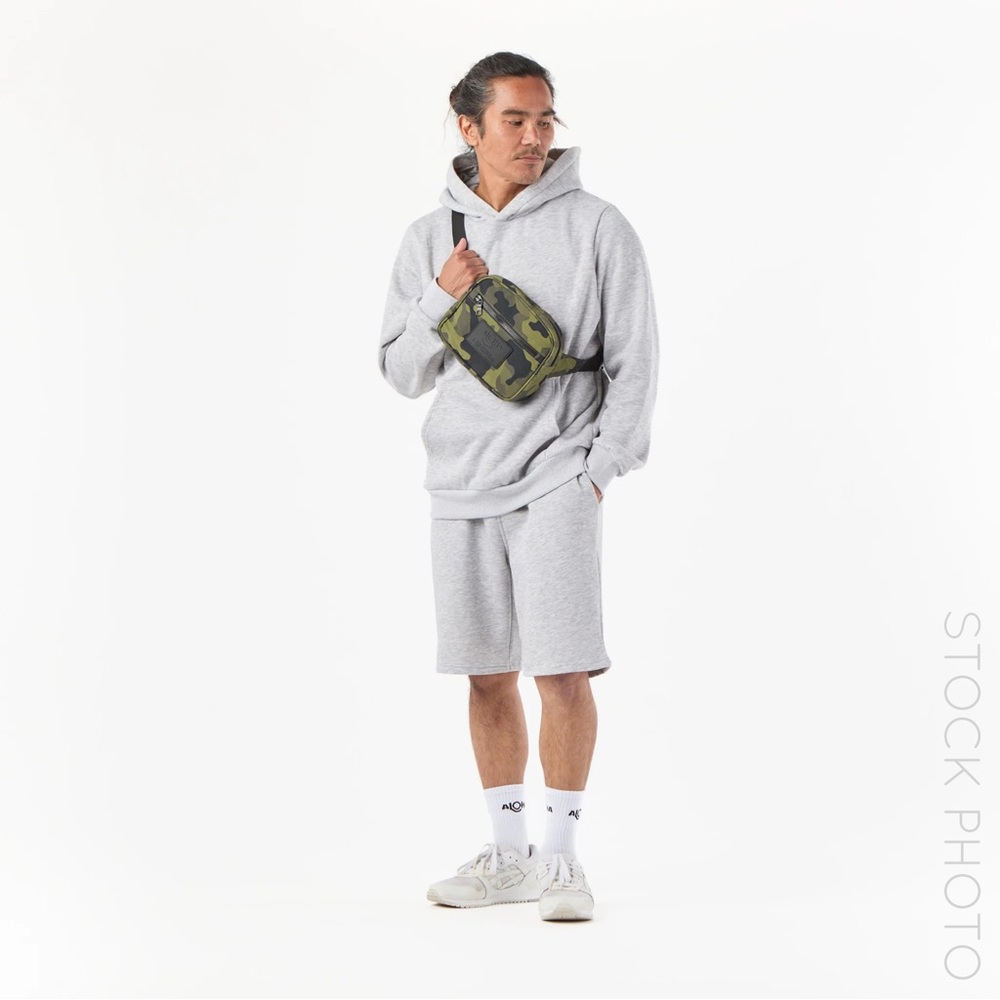 ALOHA Collection Keep it Light Hip Pack - Picture 3 of 8